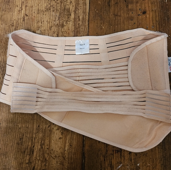 Maternity Belt Size Medium - Picture 2 of 2